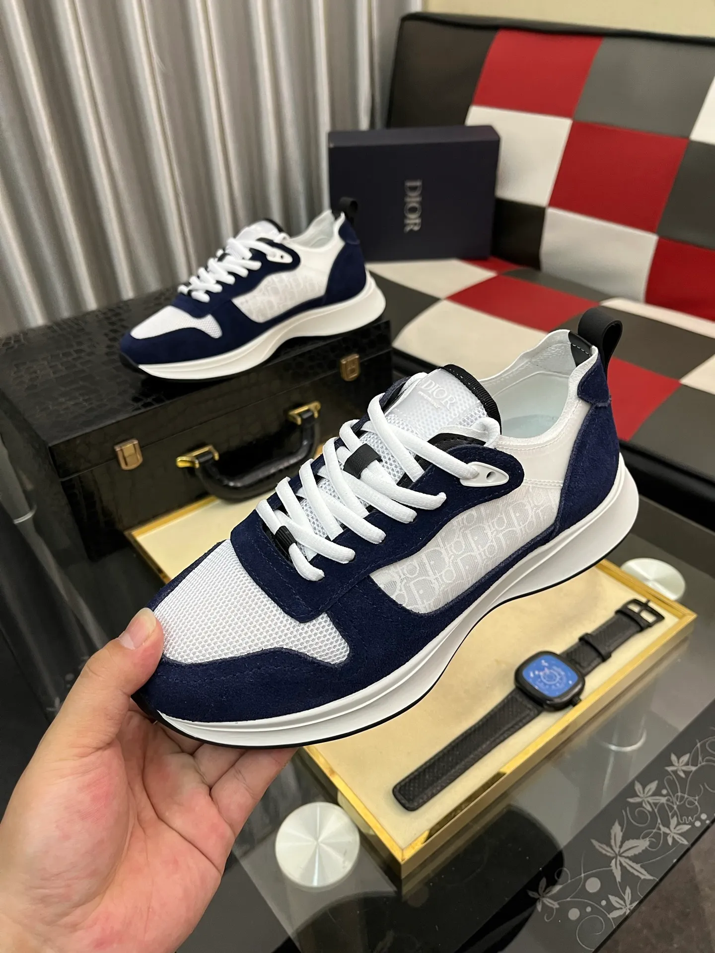 Men's shoes💰: 360⌚️⌚️[Dior] Dior's new men's genuine leather casual shoes, the highest version on the market, any comparison is welcome🆚! The original leather has excellent texture and is super high-end! Fetal sheep net lining imported from Italy, removable pad! Luxurious materials and fine workmanship, highly recommended! Code number: 38-444️⃣Colors available